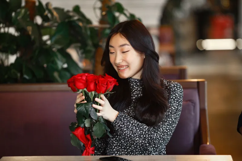 Don't You Dare Hand Her Twelve Roses: The Unwritten Russian Rules That Will Make or Break Any Social Situation
